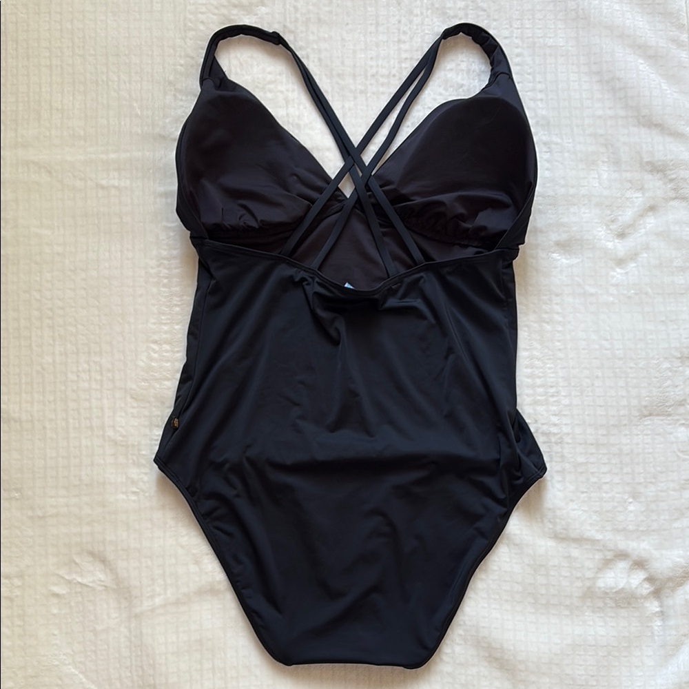 Aqua Tose Elegant Black Floral Embroidered One-Piece Swimsuit - Picture 4 of 6